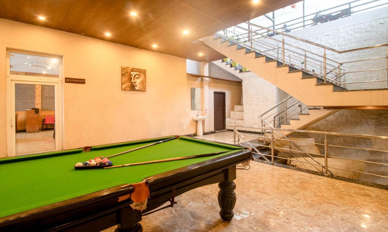 Treebo Premium Queen Of Hills Near Mall Road Mussoorie Exterior foto