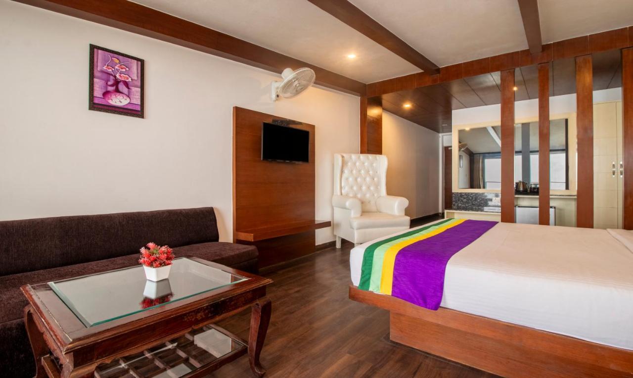 Treebo Premium Queen Of Hills Near Mall Road Mussoorie Exterior foto