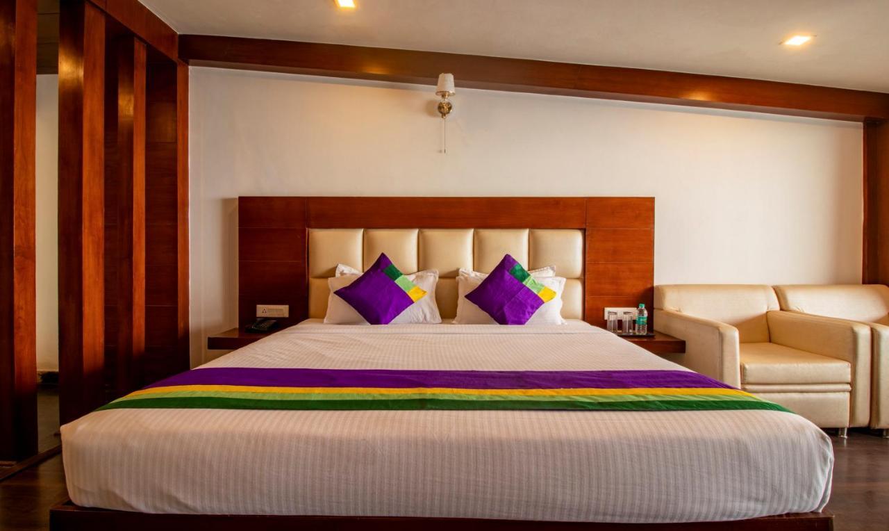 Treebo Premium Queen Of Hills Near Mall Road Mussoorie Exterior foto