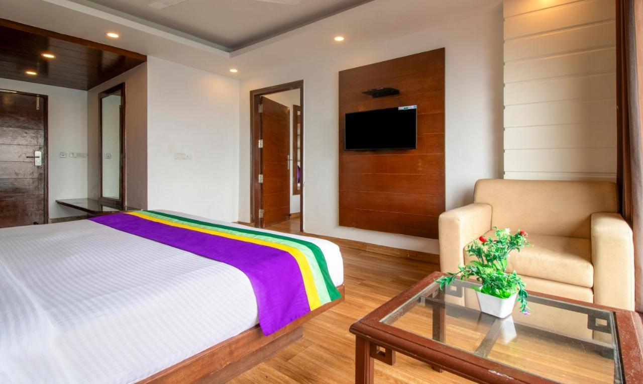 Treebo Premium Queen Of Hills Near Mall Road Mussoorie Exterior foto