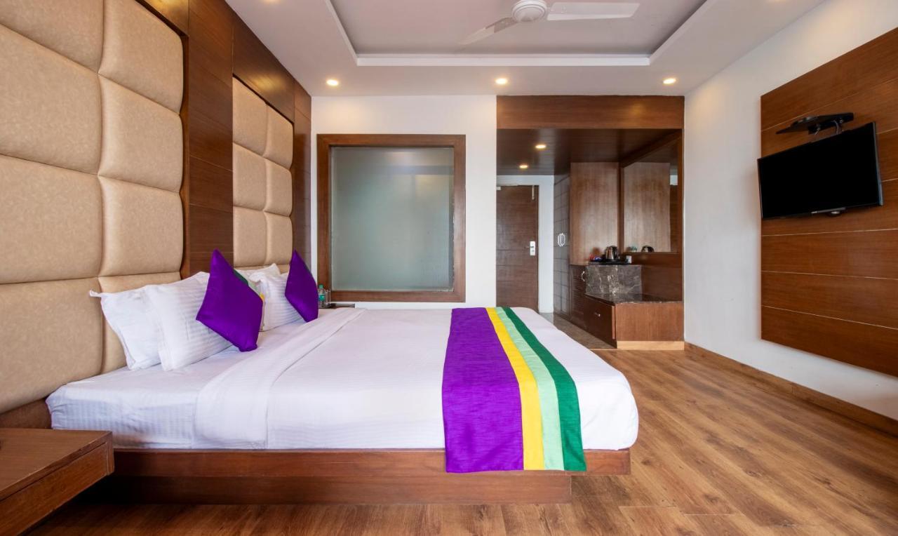 Treebo Premium Queen Of Hills Near Mall Road Mussoorie Exterior foto